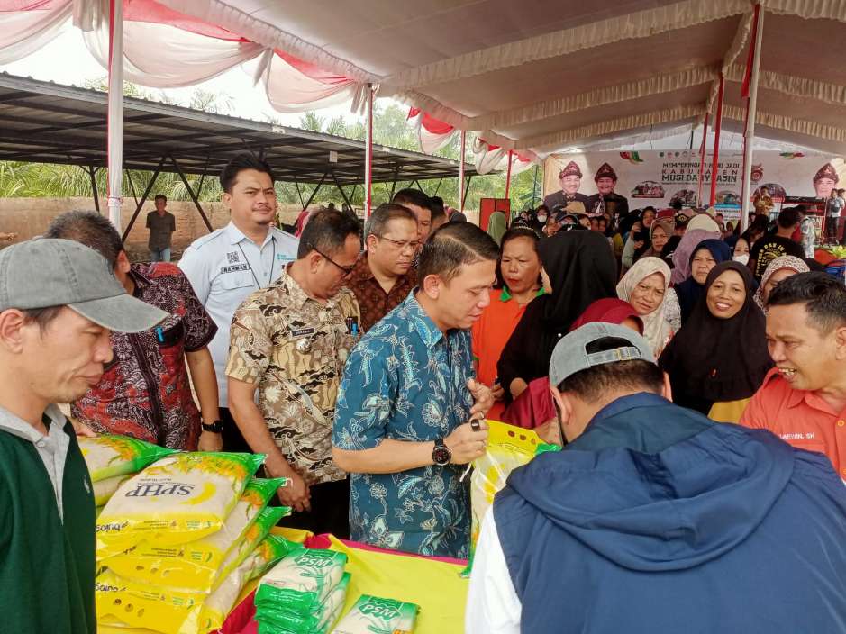 Operasi Pasar Murah di Keluang, Pemkab Muba Hadir Ringankan Beban Warga