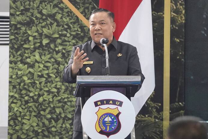 Plt Gubernur Riau Sambut Kapolda Baru Irjen Pol Arman Achdiat