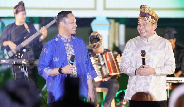 Sukseskan Program Pekanbaru Lestari, Wali Kota Pekanbaru Ucapkan Terima Kasih ke Mantan Kapolda Riau Herry Heryawan