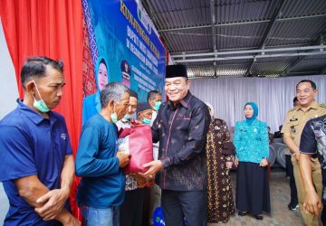 Bupati Toha Turun Langsung ke Bayung Lencir, Serap Aspirasi Warga dan Salurkan Bantuan Sembako