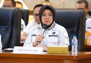 Mangkir 174 Hari Tapi Tetap Gaji buta, Bupati Siak Afni Zulkifli Pecat 10 ASN Nakal!