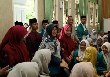 Hadiri Gebyar Sholawat di Koto Gasib, Bupati Siak Afni Zulkifli Motivasi Santri Gapai Cita-Cita