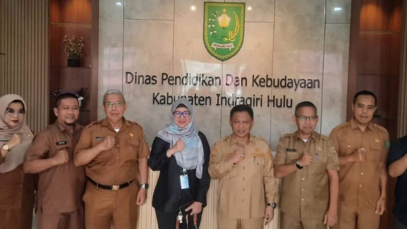 Disdikbud Inhu Perkuat Penataan Guru Sebagai Kepsek Lewat Pendampingan dan Sinkronisasi SIMKSPSTK Bersama BGTK Riau Sesuai Permendikdasmen No 7 Tahun 2025